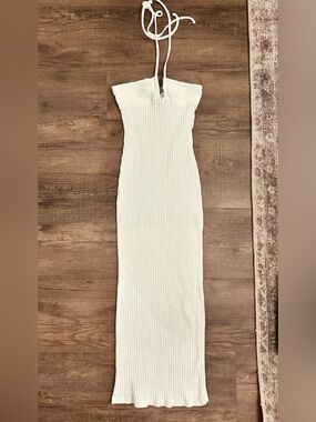 White/Cream Ribbed Halter Maxi Dress